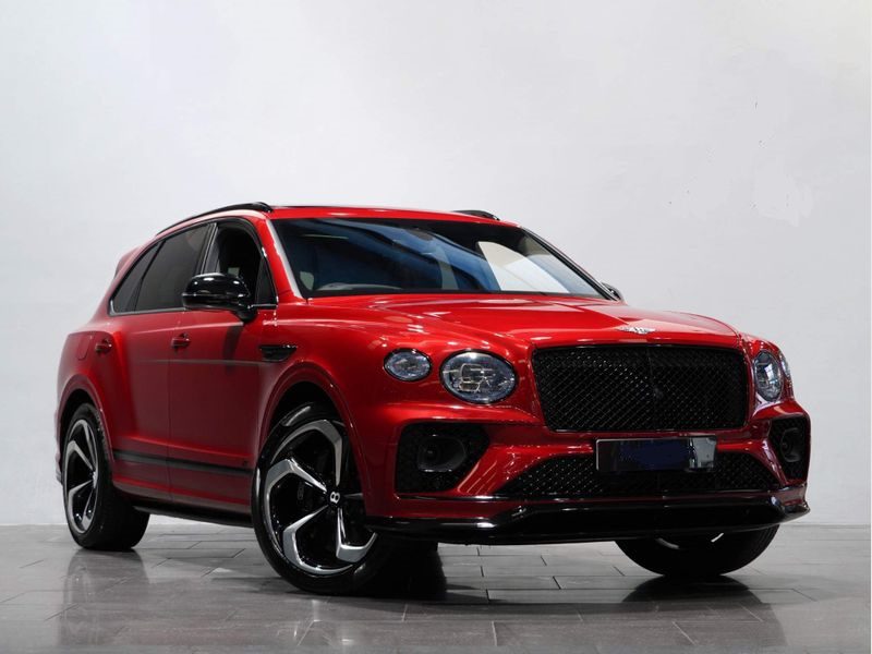 Bentley Bentayga (Limo Hire) 13