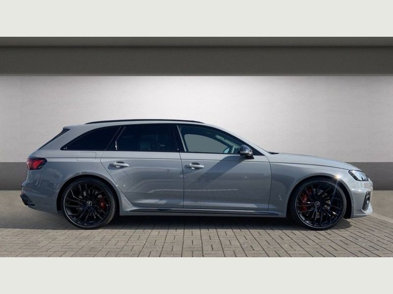 Audi RS4 Avant