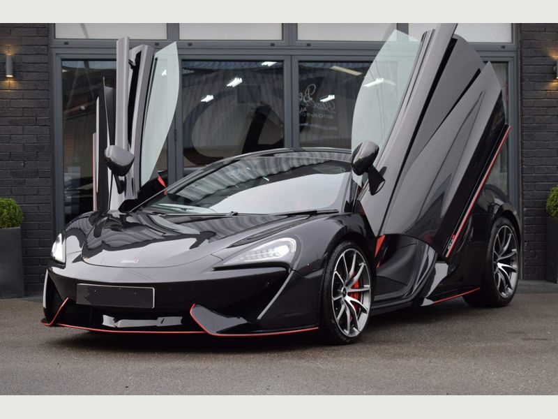 Mclaren 570GT (Limo Hire) 2